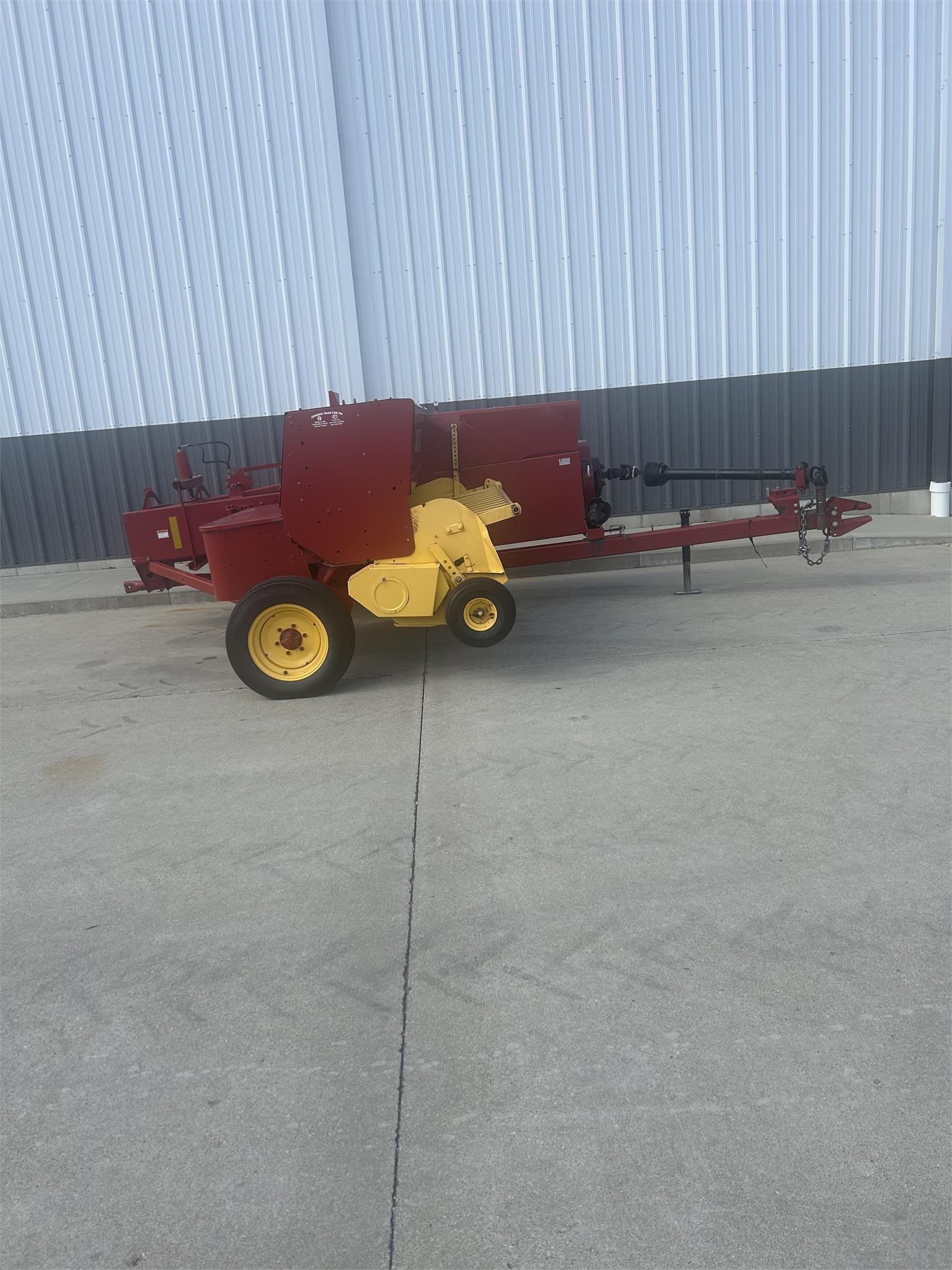 2010 New Holland BC5070 Equipment Image0