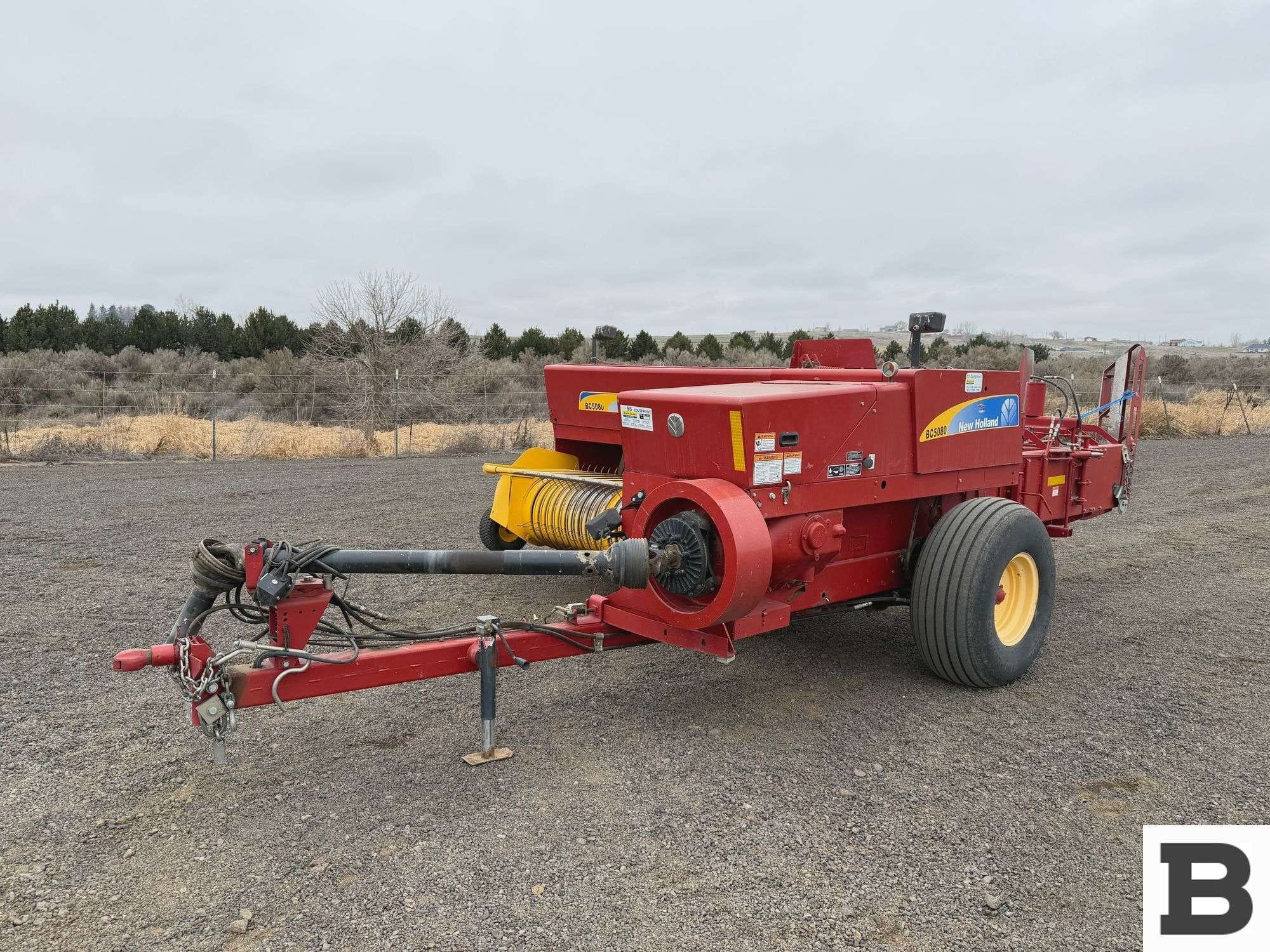 2010 New Holland BC5080 Equipment Image0