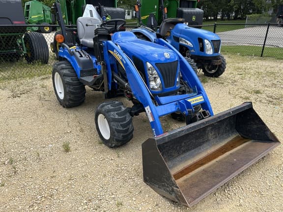 Image of New Holland Boomer 1030 equipment image 4