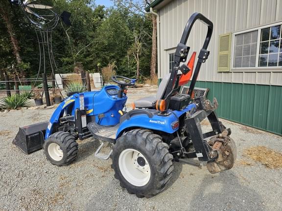 Image of New Holland Boomer 1030 equipment image 2