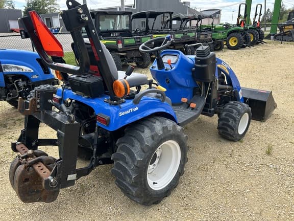 Image of New Holland Boomer 1030 equipment image 3