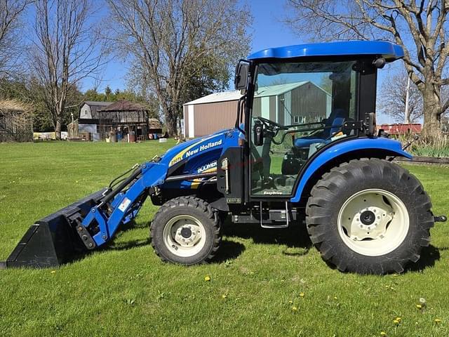Image of New Holland Boomer 3045 equipment image 4