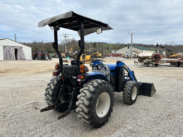 Image of New Holland Boomer 40 equipment image 3