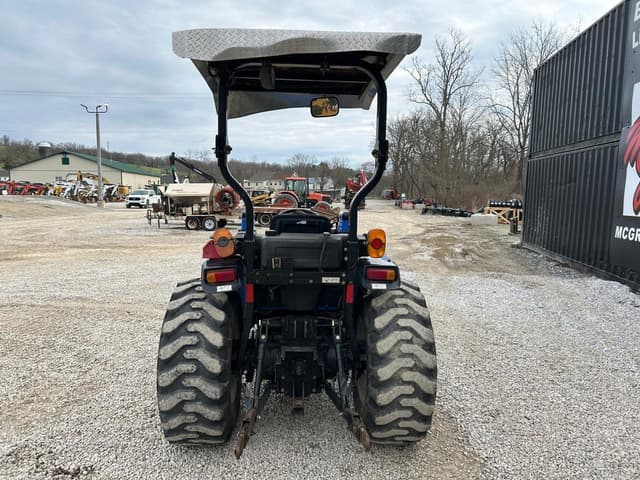 Image of New Holland Boomer 40 equipment image 2