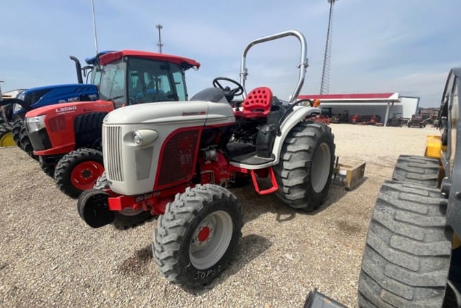 2010 New Holland Boomer 8N Equipment Image0