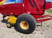 Thumbnail image New Holland BR7090 3