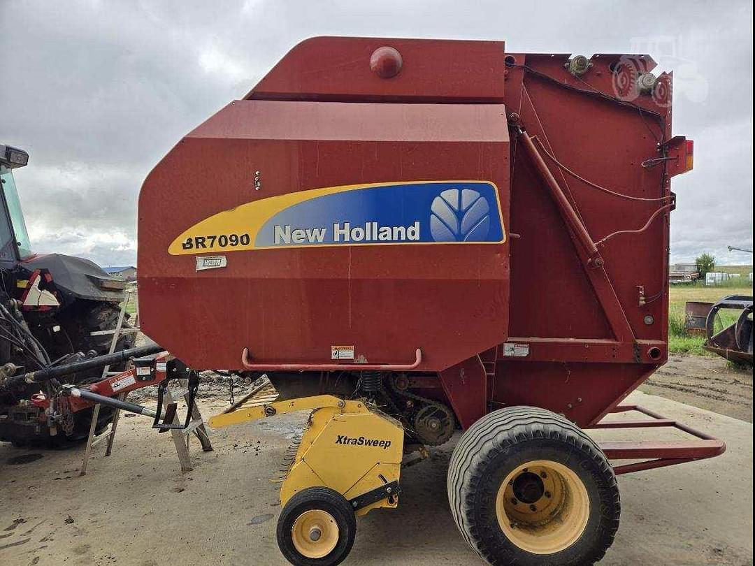 Image of New Holland BR7090 Primary image