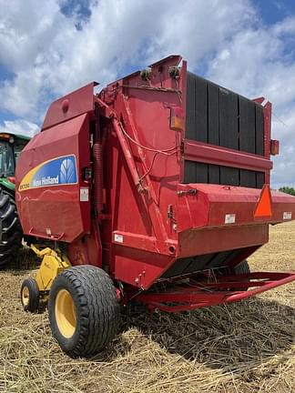 Image of New Holland BR7090 equipment image 3