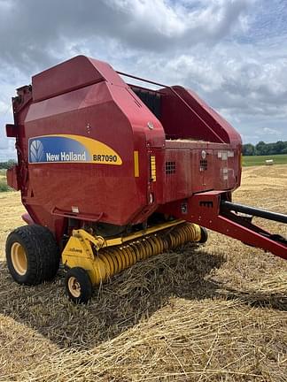 Image of New Holland BR7090 Primary image
