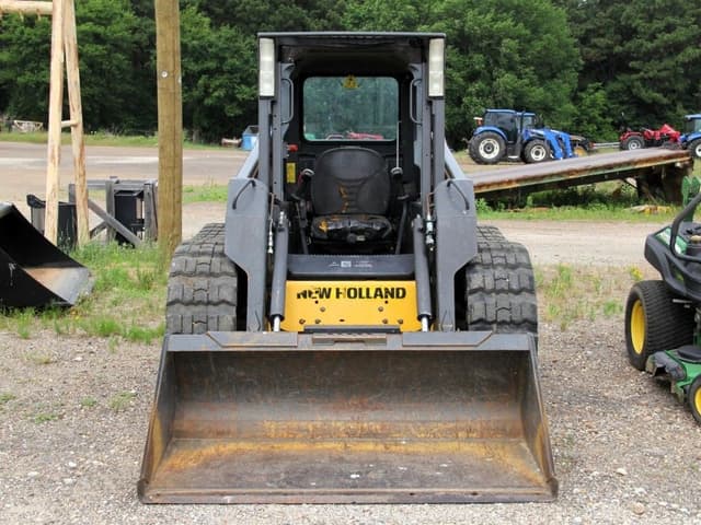 Image of New Holland L170 equipment image 1
