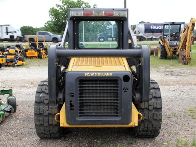 Image of New Holland L170 equipment image 4