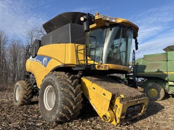 Main image New Holland CR9070