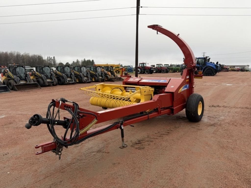 2010 New Holland FP230 Equipment Image0
