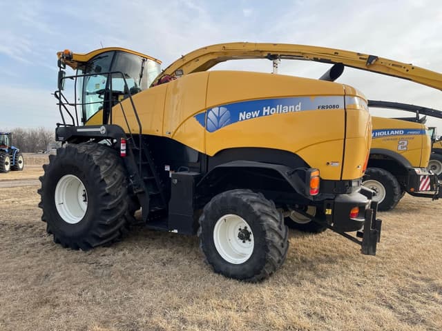 Image of New Holland FR9080 equipment image 3