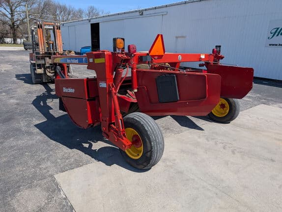 Image of New Holland H7320 equipment image 2