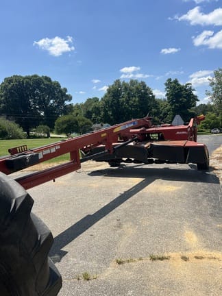 2010 New Holland H7450 Equipment Image0