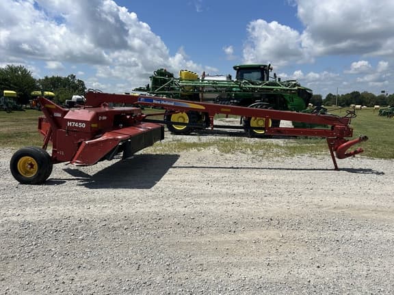Image of New Holland H7450 equipment image 4