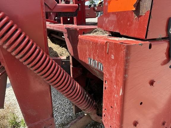 Image of New Holland H7450 equipment image 3