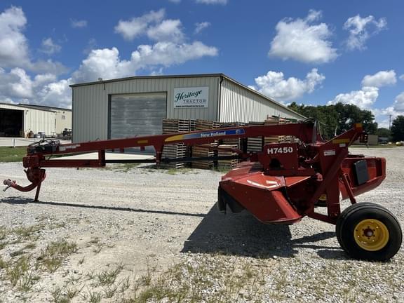 Image of New Holland H7450 equipment image 1