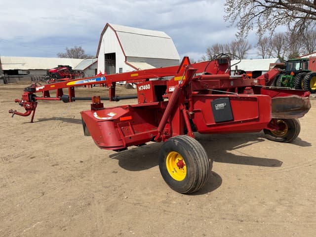 Image of New Holland H7460 equipment image 4