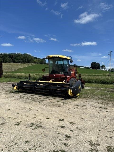 2010 New Holland H8040 Equipment Image0