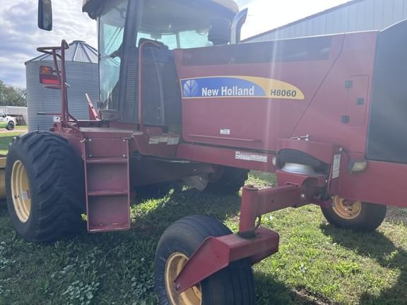 Image of New Holland H8060 equipment image 2