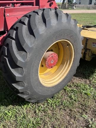 Image of New Holland H8060 equipment image 3