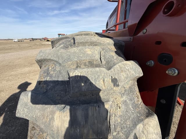 Image of New Holland H8080 equipment image 2