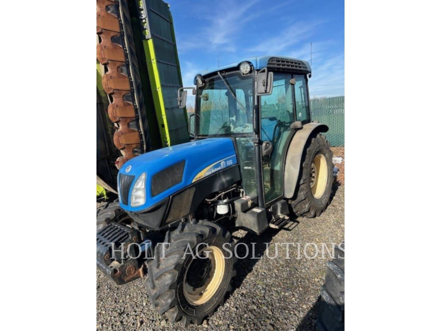 2010 New Holland T4040F Equipment Image0