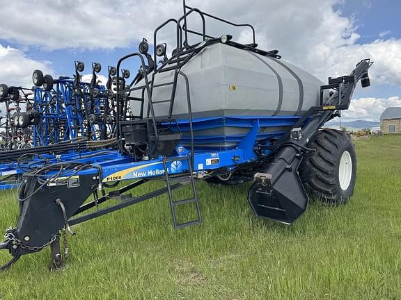 Image of New Holland P1060 Primary image