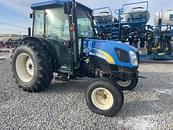 Thumbnail image New Holland T4020 3