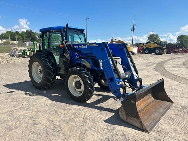 Image of New Holland T4030 equipment image 2