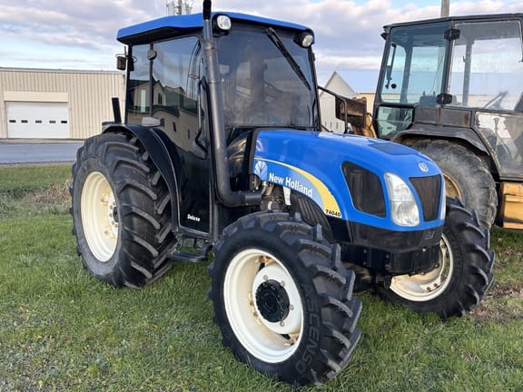 2010 New Holland T4040 Equipment Image0