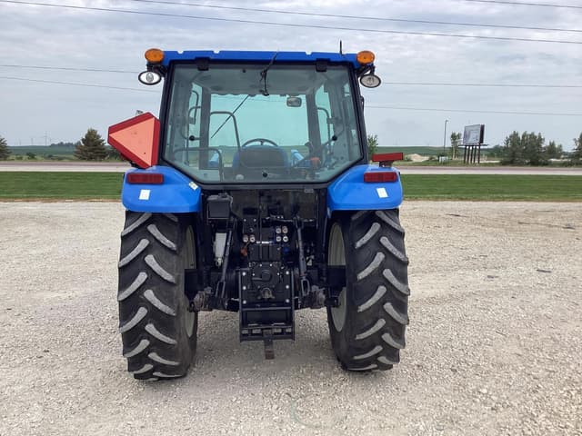 Image of New Holland T5040 equipment image 3