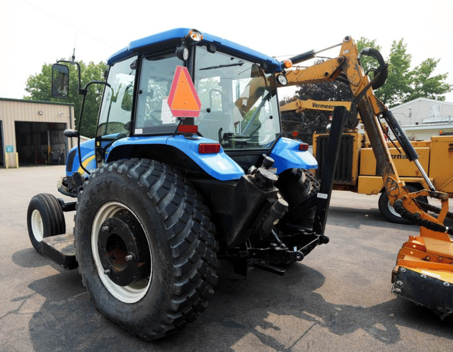 Image of New Holland T5040 equipment image 4