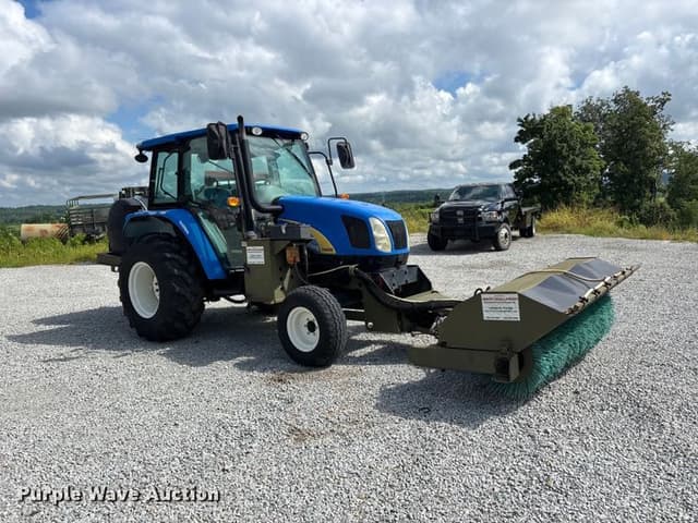 Image of New Holland T5050 equipment image 2