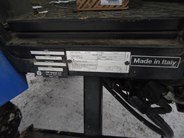 Image of New Holland T5060 equipment image 4