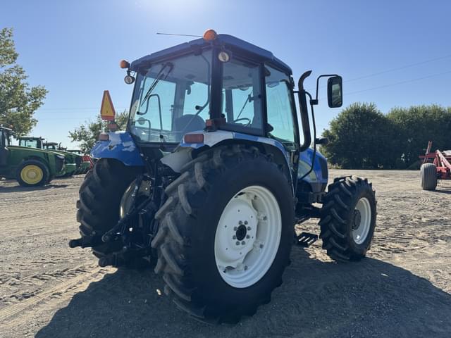 Image of New Holland T5060 equipment image 4