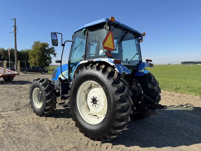 Image of New Holland T5060 equipment image 2
