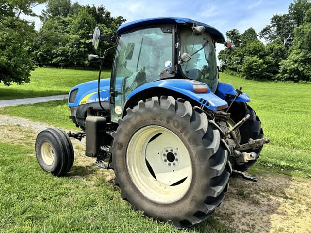 Image of New Holland T6030 equipment image 1