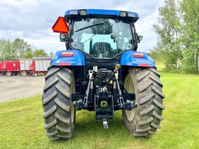 Image of New Holland T6070 equipment image 4