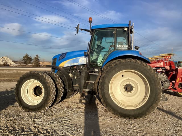 Image of New Holland T8030 equipment image 1