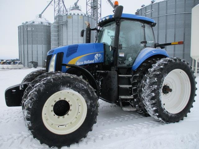 2010 New Holland T8040 Equipment Image0
