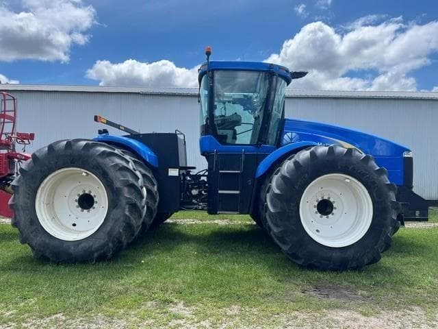 Image of New Holland T9030 Primary image