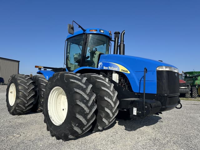 Image of New Holland T9040 equipment image 1