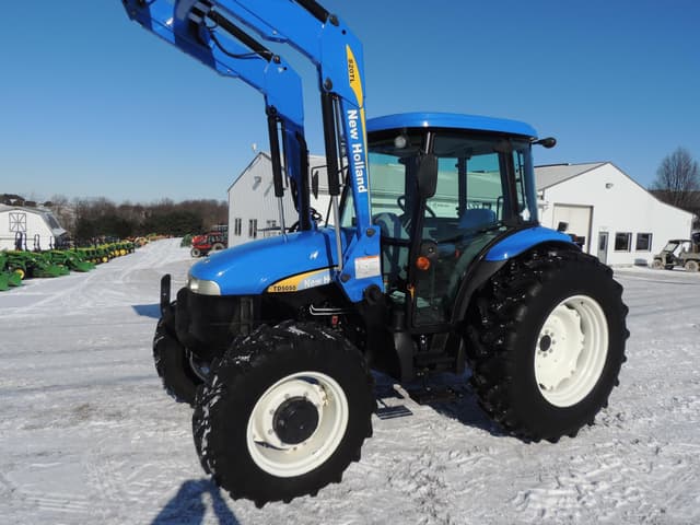 Image of New Holland TD5050 equipment image 2