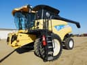 2010 New Holland CR9060 Image