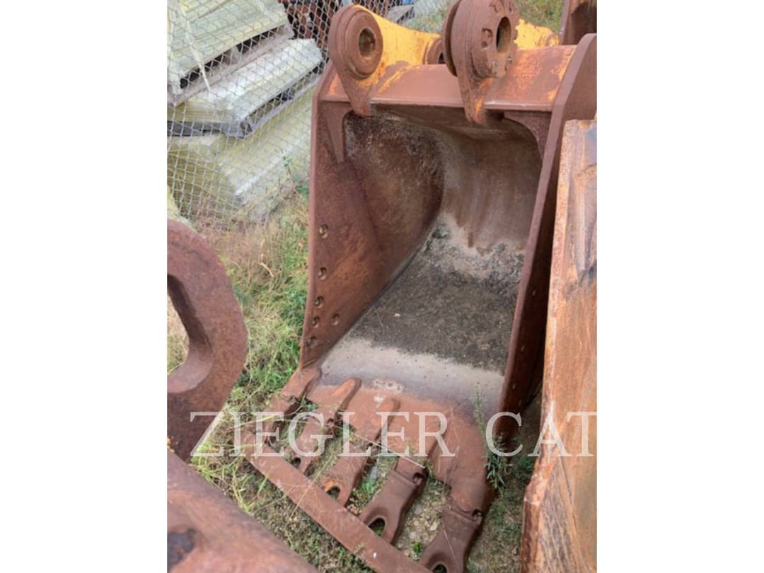 Image of Caterpillar Bucket Primary image