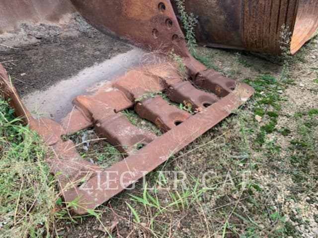Image of Caterpillar Bucket equipment image 4