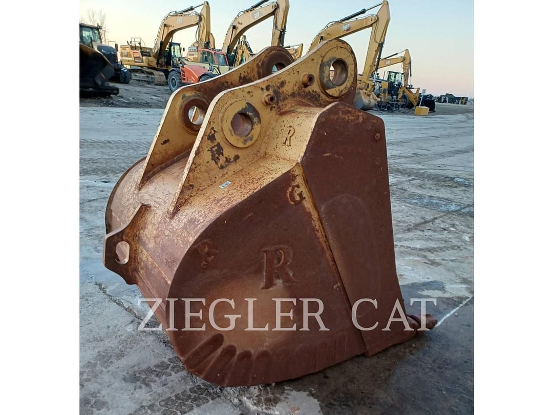 Image of Raveling Excavator Bucket Image 0